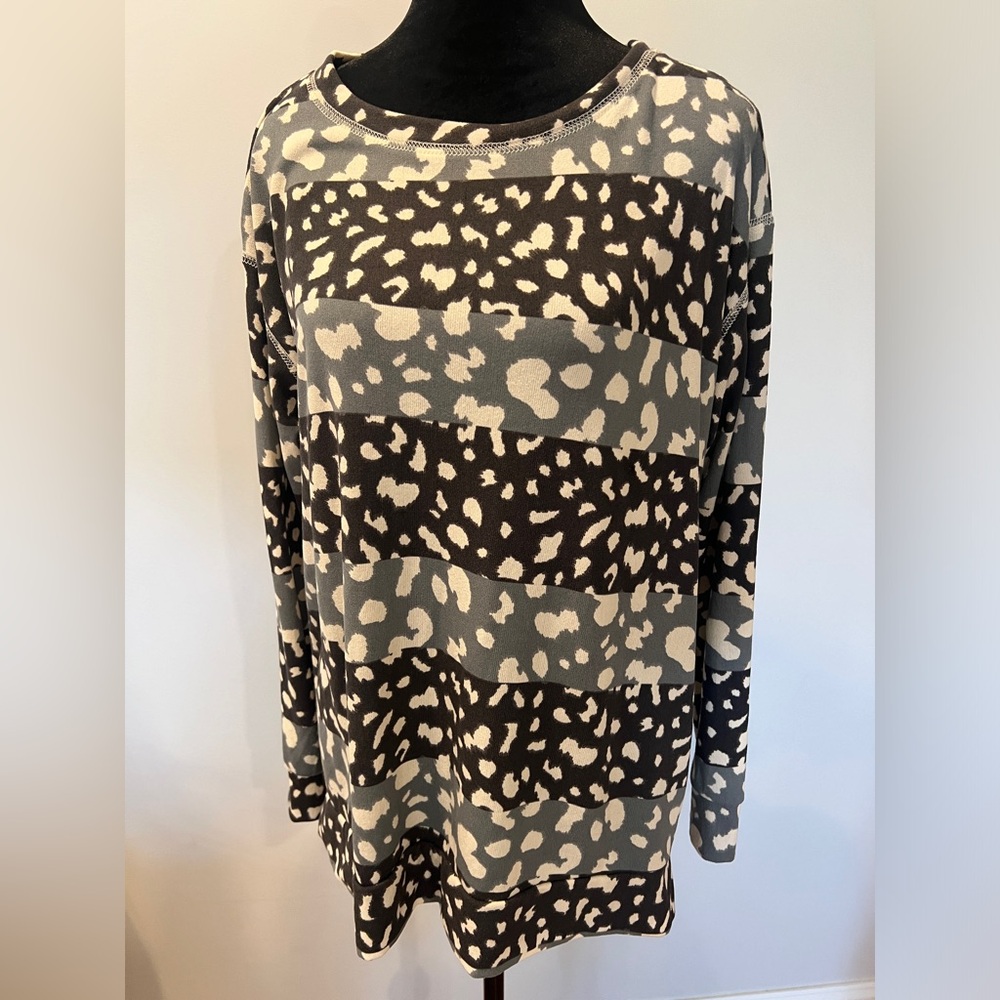 Sew in Love size medium woman’s‎ blouse